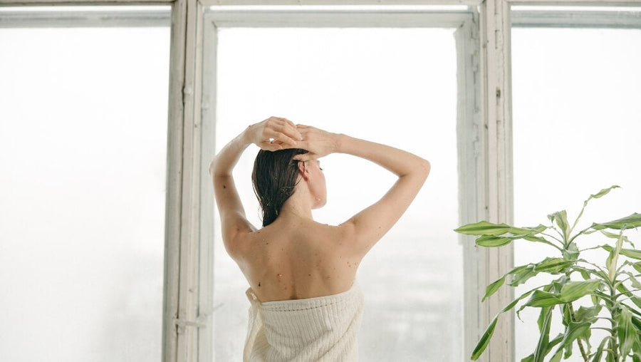Come lavare i capelli con una hair-routine sostenibile